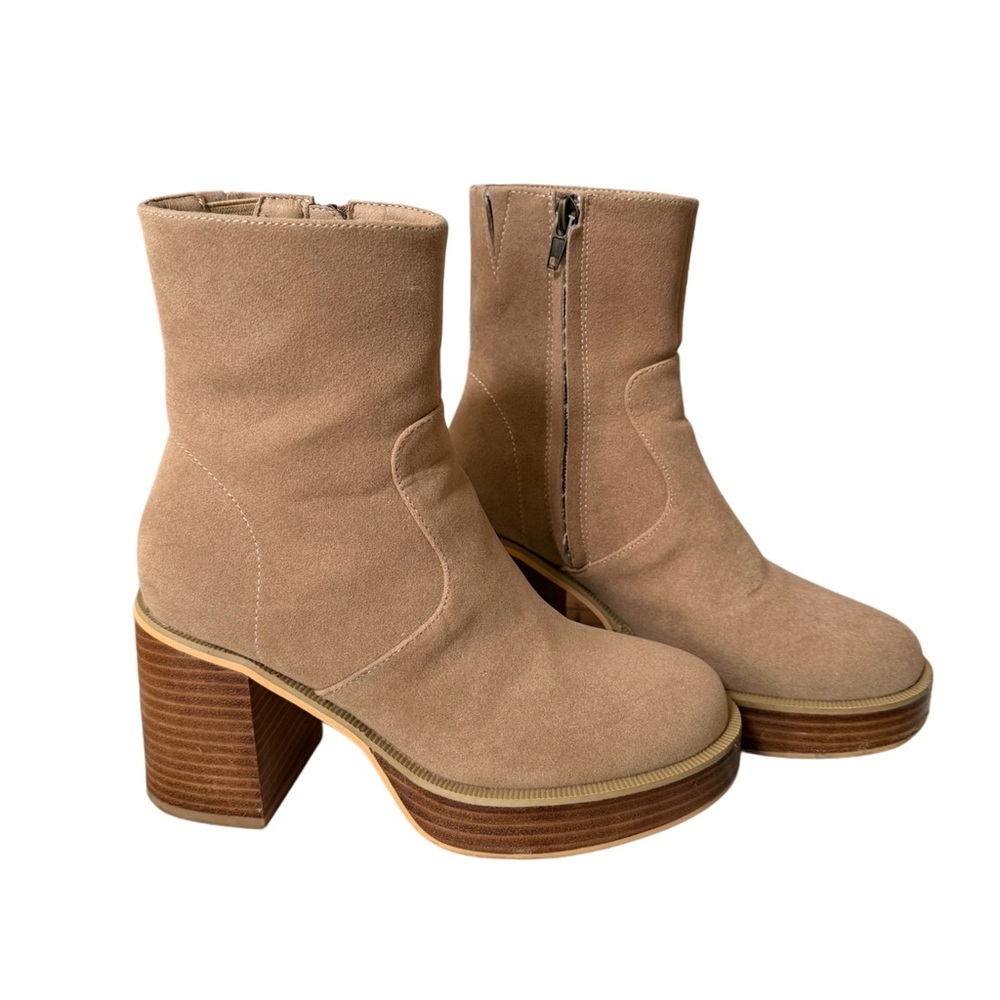 Y2K Indie Boho Western Chunky Tan Heeled Women Boots Size 6